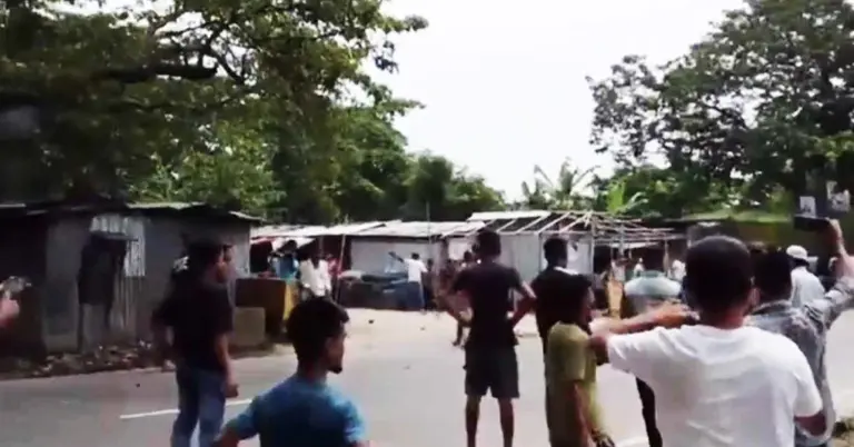 বাস মালিক সমিতি-সিএনজিচালকদের সংঘর্ষ